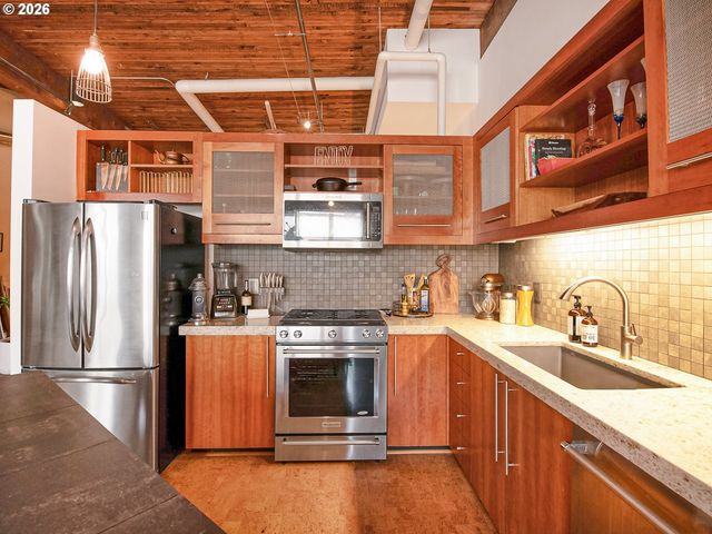 1420 Nw LOVEJOY St 720, Portland, OR 97209