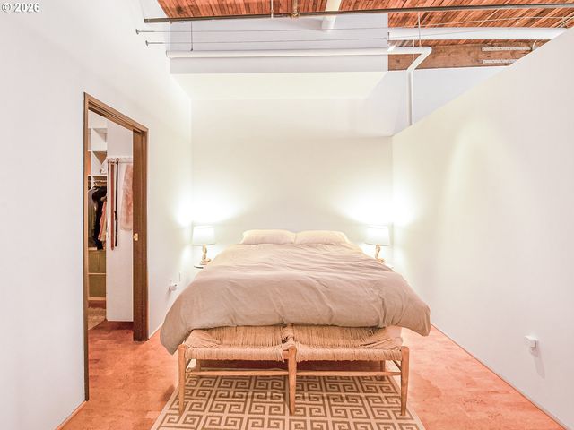 1420 Nw LOVEJOY St 720, Portland, OR 97209