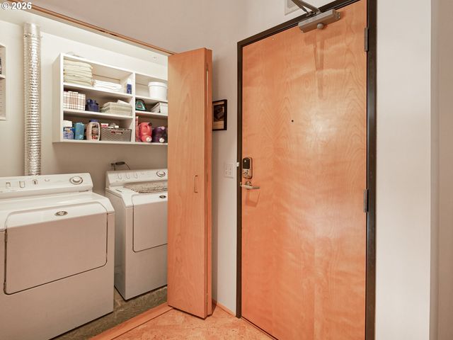 1420 Nw LOVEJOY St 720, Portland, OR 97209