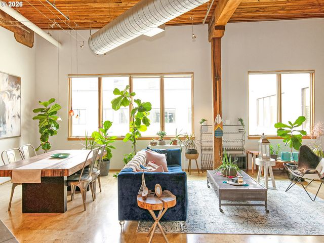 1420 Nw LOVEJOY St 720, Portland, OR 97209