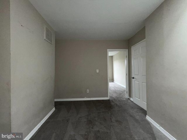 117 N CLINTON ST, Baltimore, MD 21224