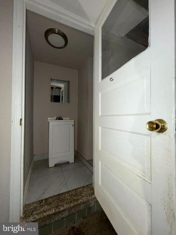 117 N CLINTON ST, Baltimore, MD 21224