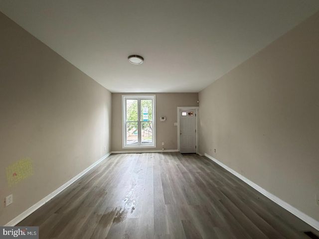 117 N CLINTON ST, Baltimore, MD 21224