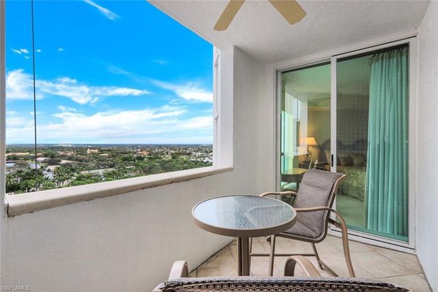 295 Grande WAY # 1202, Naples, FL 34110