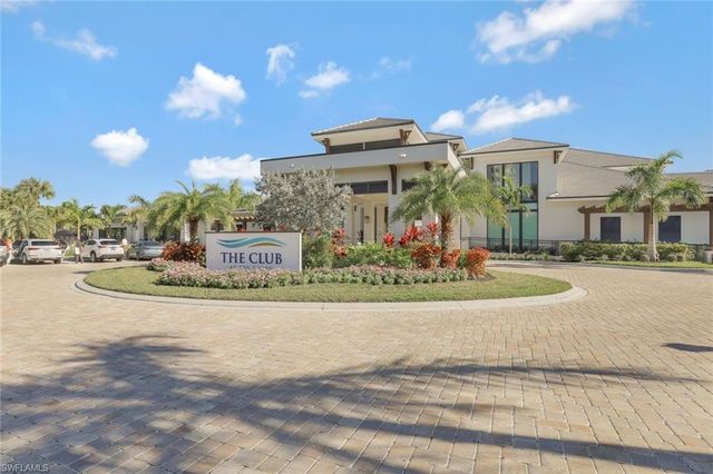 295 Grande WAY # 1202, Naples, FL 34110