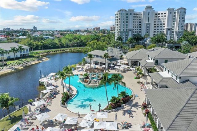 295 Grande WAY # 1202, Naples, FL 34110