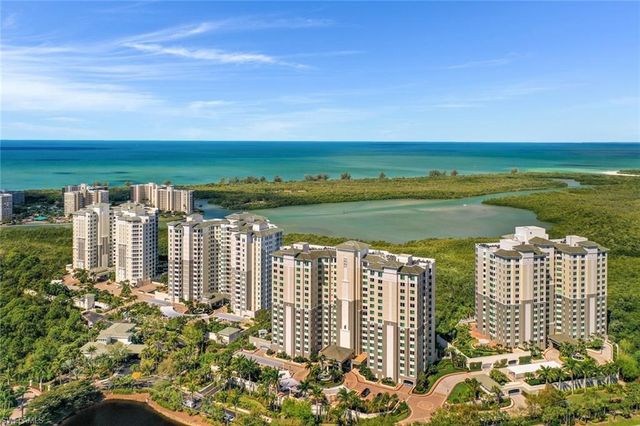 295 Grande WAY # 1202, Naples, FL 34110