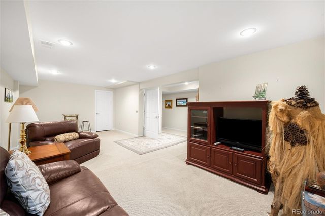 2800 S University Boulevard 69, Denver, CO 80210