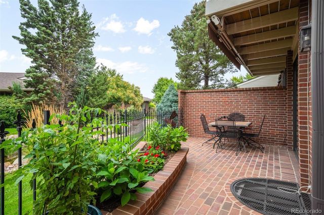 2800 S University Boulevard 69, Denver, CO 80210