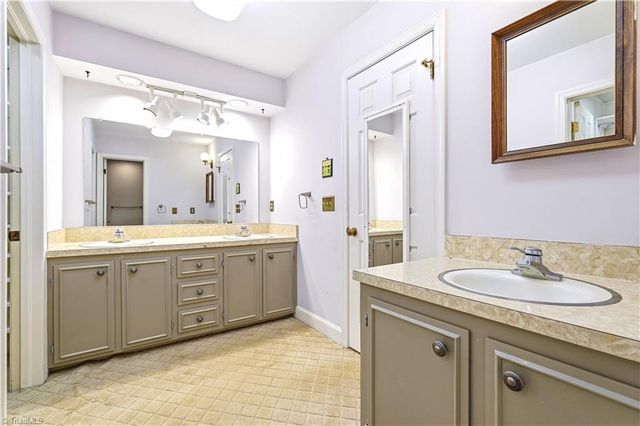 612 Hertford Road, Winston-salem, NC 27104