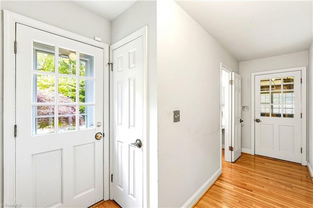 612 Hertford Road, Winston-salem, NC 27104