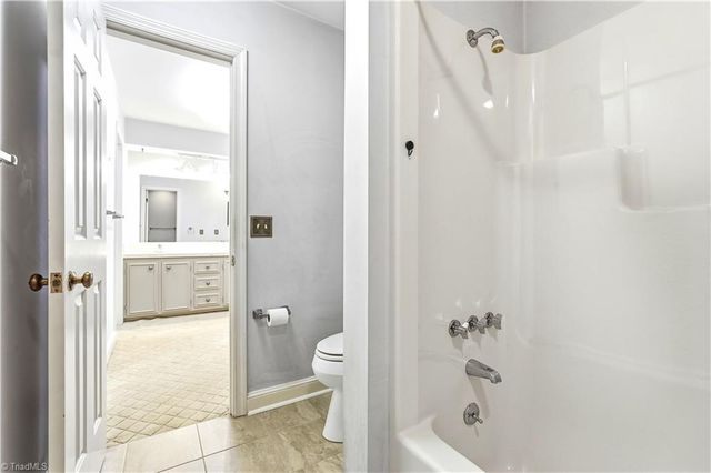 612 Hertford Road, Winston-salem, NC 27104