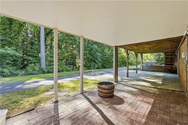 612 Hertford Road, Winston-salem, NC 27104