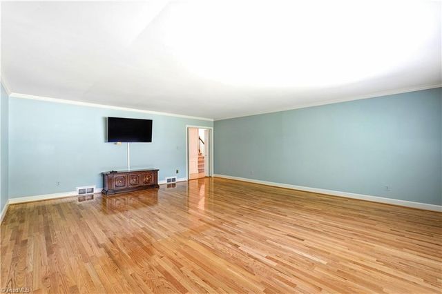 612 Hertford Road, Winston-salem, NC 27104