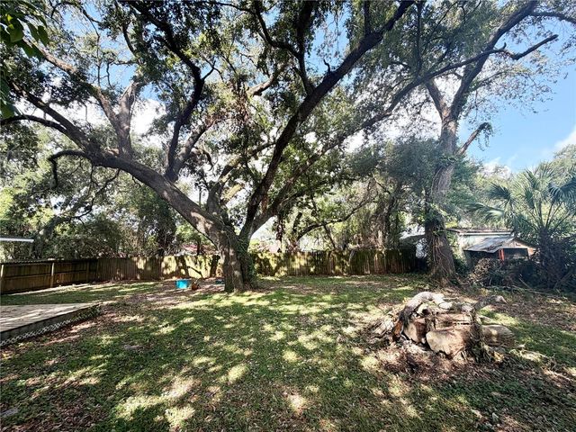 521 YOUNG PLACE, Lakeland, FL 33803