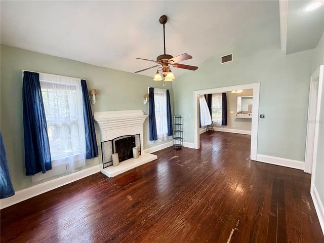 521 YOUNG PLACE, Lakeland, FL 33803