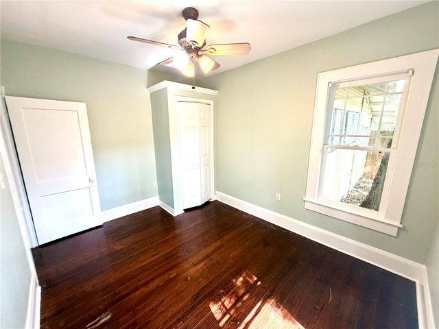 521 YOUNG PLACE, Lakeland, FL 33803
