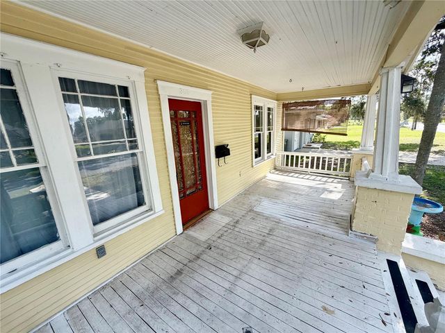 521 YOUNG PLACE, Lakeland, FL 33803