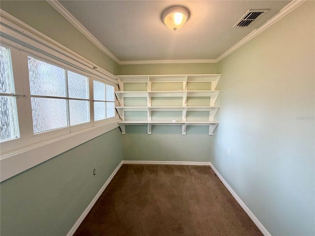 521 YOUNG PLACE, Lakeland, FL 33803