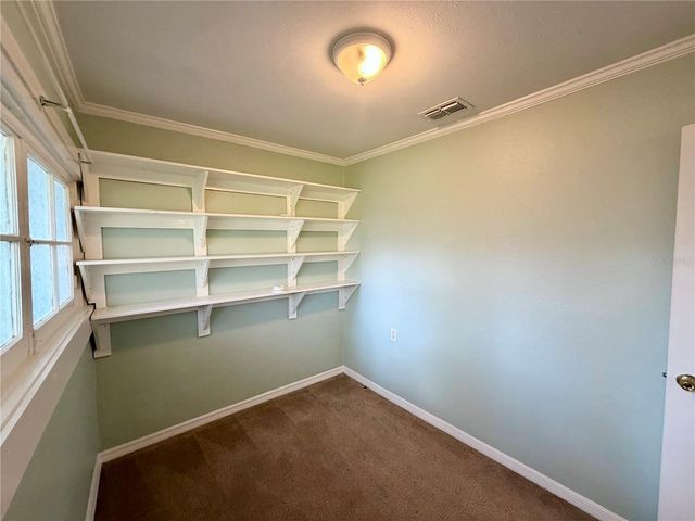 521 YOUNG PLACE, Lakeland, FL 33803