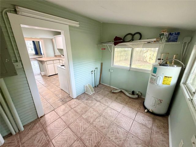 521 YOUNG PLACE, Lakeland, FL 33803