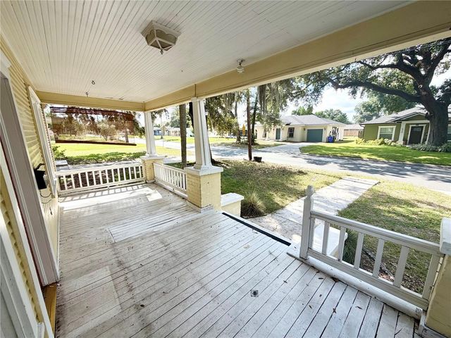 521 YOUNG PLACE, Lakeland, FL 33803