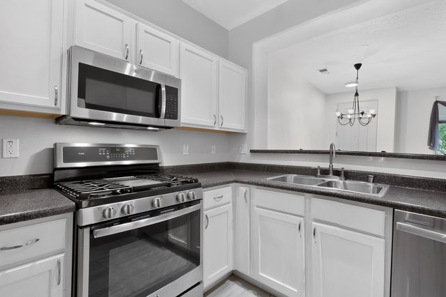 15 Johnson Mesa, Santa Fe, NM 87508