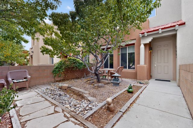 15 Johnson Mesa, Santa Fe, NM 87508