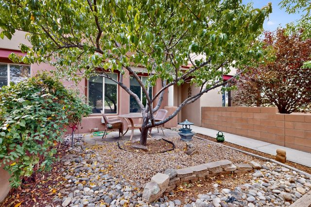 15 Johnson Mesa, Santa Fe, NM 87508