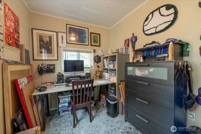 7945 9th Avenue SW, Seattle, WA 98106