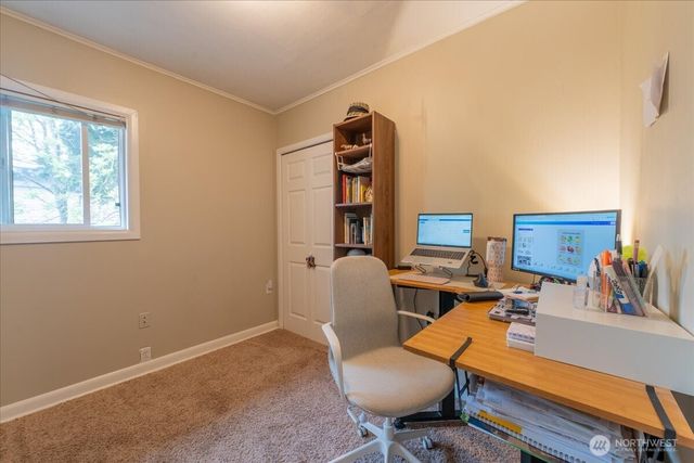 7945 9th Avenue SW, Seattle, WA 98106