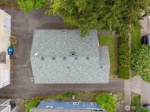 7945 9th Avenue SW, Seattle, WA 98106