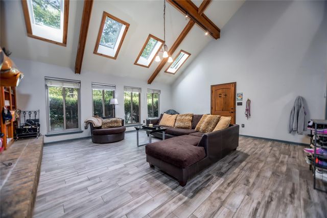 310 Karen Drive, Lufkin, TX 75901