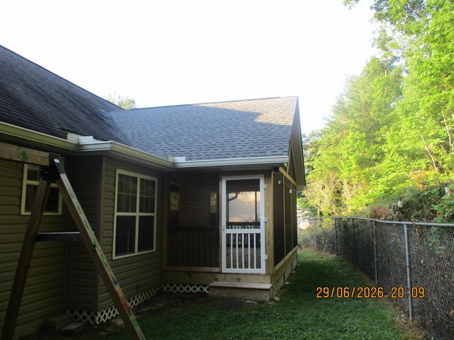 10721 Dallas Hollow Road, Soddy Daisy, TN 37379