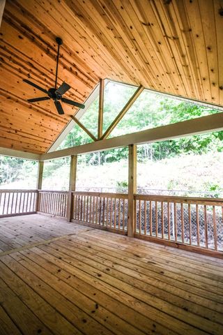 10721 Dallas Hollow Road, Soddy Daisy, TN 37379