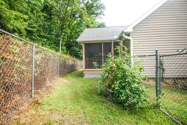 10721 Dallas Hollow Road, Soddy Daisy, TN 37379