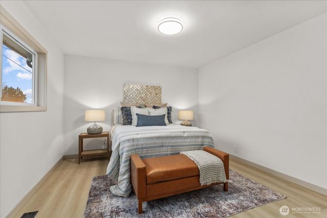 1917 Grove Street, Marysville, WA 98270