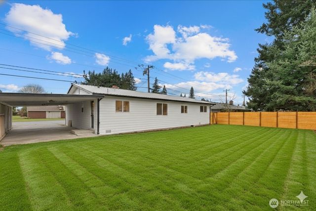 1917 Grove Street, Marysville, WA 98270