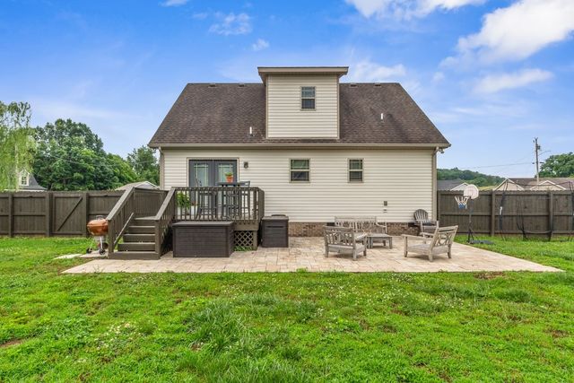 415 Daytona Dr, Cornersville, TN 37047