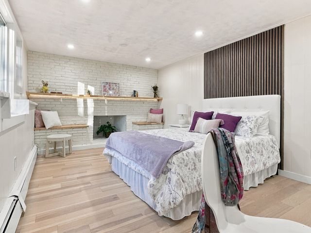 16 Roy Ave, Holliston, MA 01746