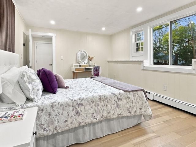 16 Roy Ave, Holliston, MA 01746