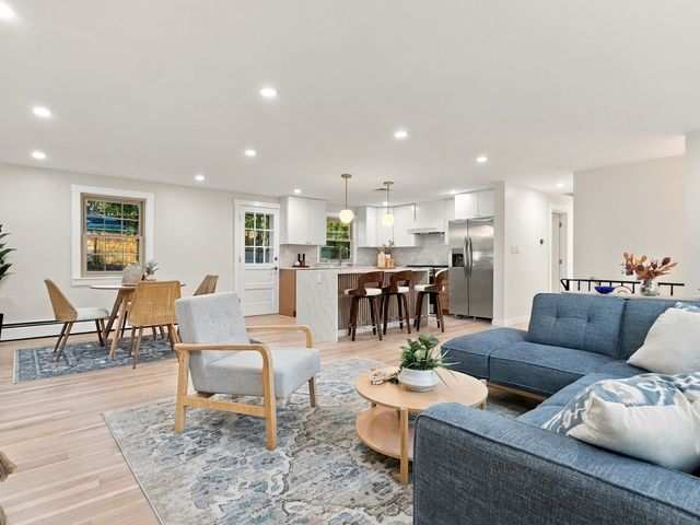 16 Roy Ave, Holliston, MA 01746