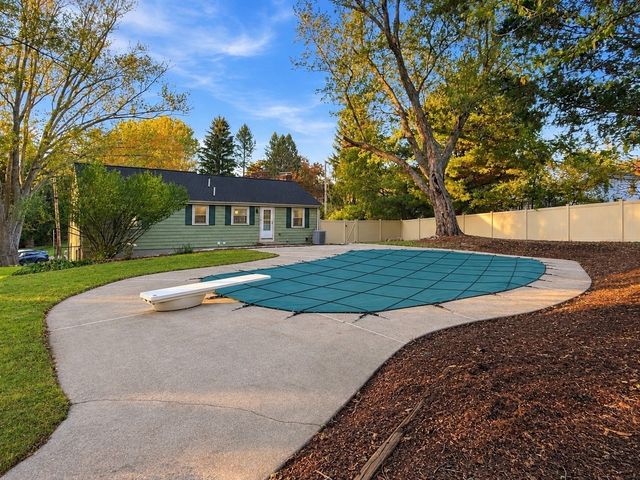 16 Roy Ave, Holliston, MA 01746