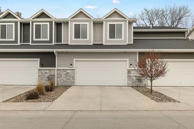 453 Spring Crest Lane, Waukee, IA 50263
