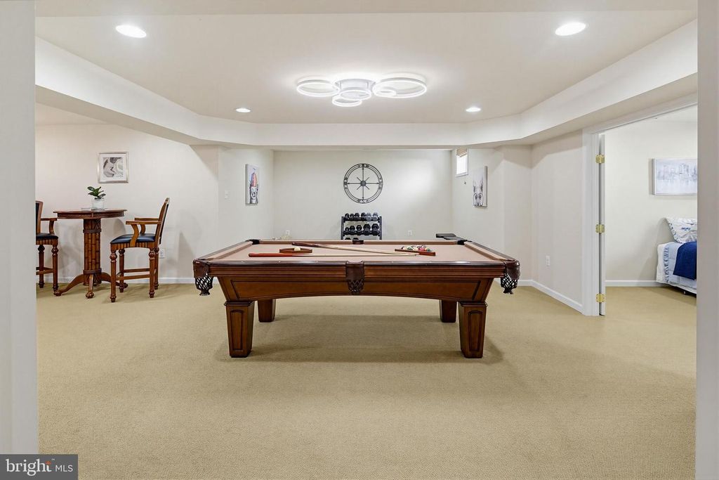 Image 104 of property listing at 6464 S WIND CIR, Columbia, MD 21044