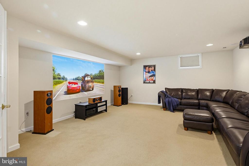 Image 106 of property listing at 6464 S WIND CIR, Columbia, MD 21044