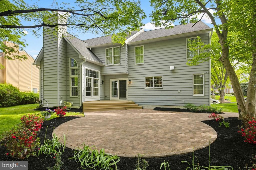 Image 118 of property listing at 6464 S WIND CIR, Columbia, MD 21044