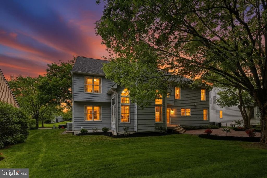 Image 119 of property listing at 6464 S WIND CIR, Columbia, MD 21044