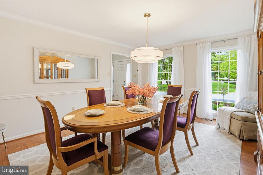 Image 12 of property listing at 6464 S WIND CIR, Columbia, MD 21044