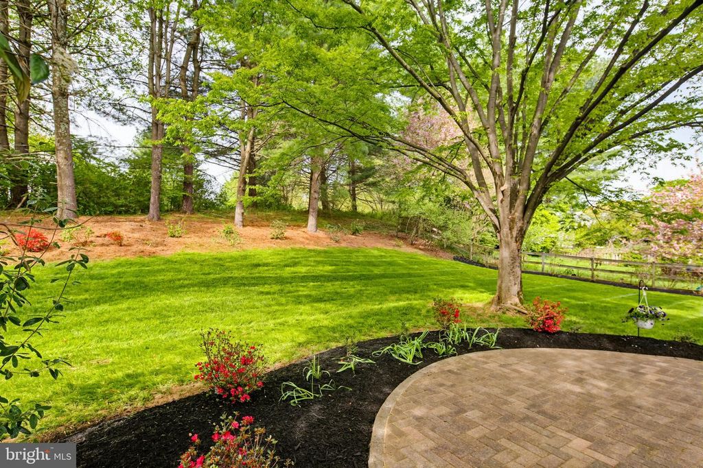 Image 123 of property listing at 6464 S WIND CIR, Columbia, MD 21044